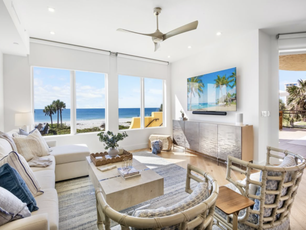 Ultra Posh South end Condo with Private Pool and Spa